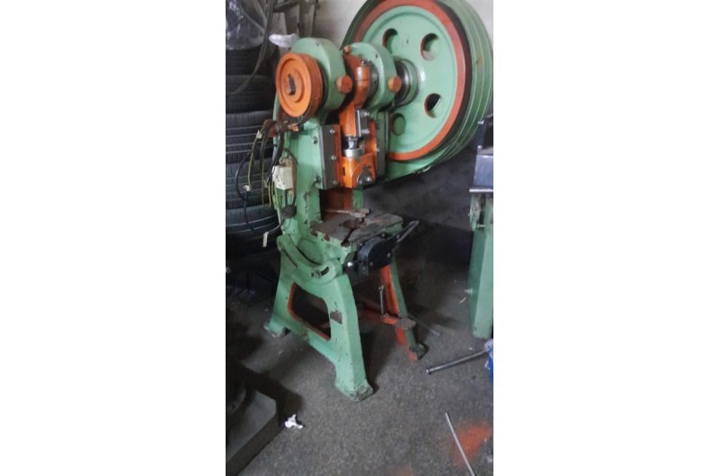 15 TONLUK EKSANTRİK PRES