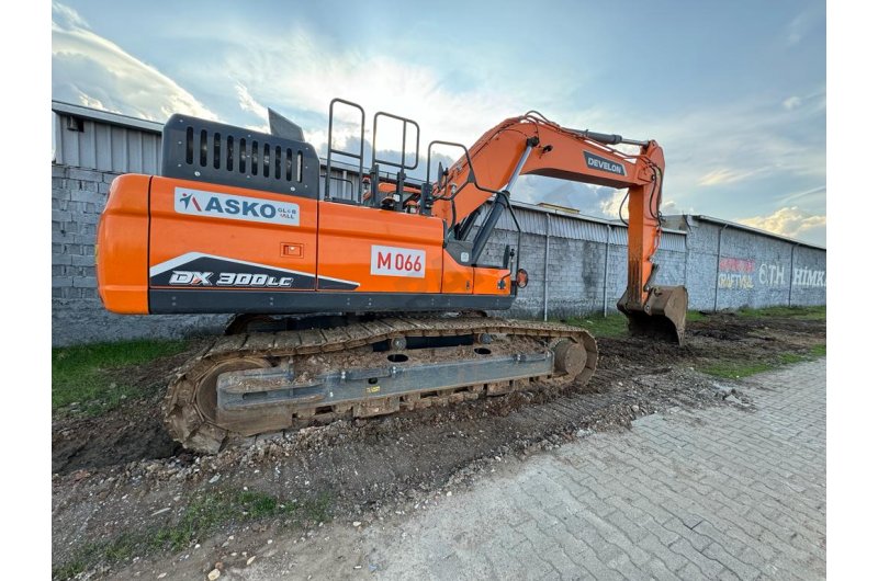 2023 DEVELON DX 300 LC-ORJİNAL-0532 303 0550