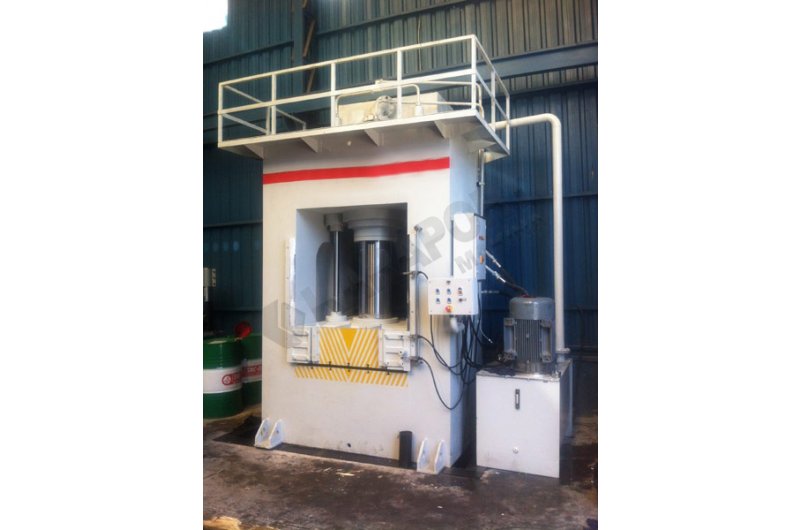300 Ton Hidrolik Sıvama Press Linda Machine Marka