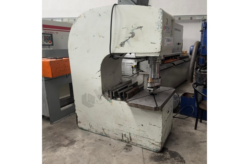 40 TON C TİPİ HIDROLIK PRES (MUTFAKÇİ PRESI) 11 ADET KALIBI IL
