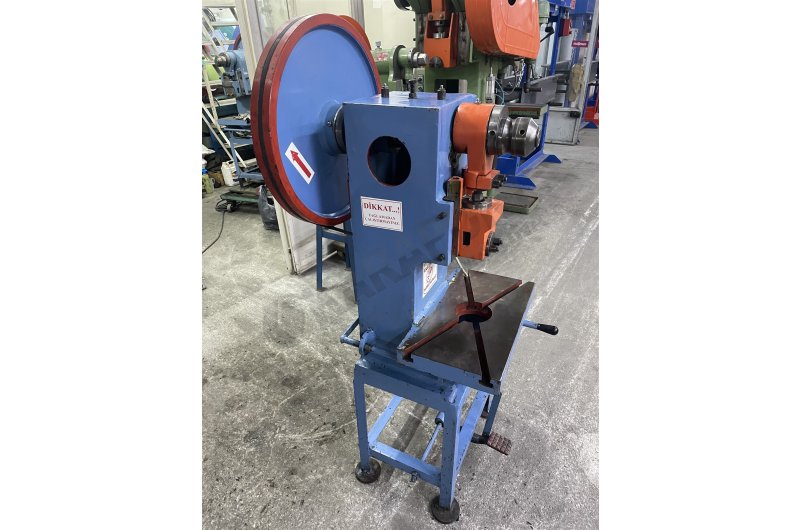 8 TONLUK EKSANTRİK PRES YÜCE