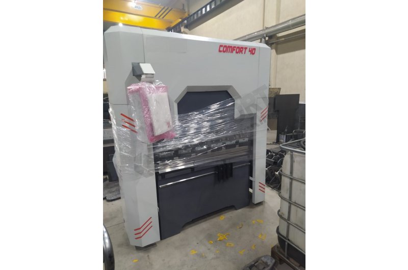 CONFORT 1300mm 40 Ton 3 Eksen Cnc LİNDA Machine Abkant Pres