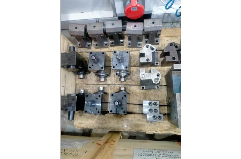 Fuji CSD-300R Çift Bölme C Eksen CNC Torna Tezgahı-2018