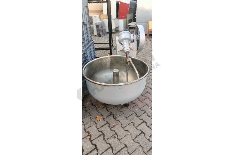 HAMUR YOĞURMA MAKİNASI