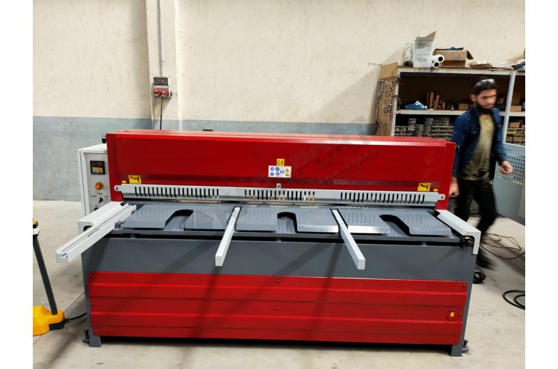 LRGM 2050 x 6mm Rediktörlü Nc Kontrollü 750mm LİNDA Machine