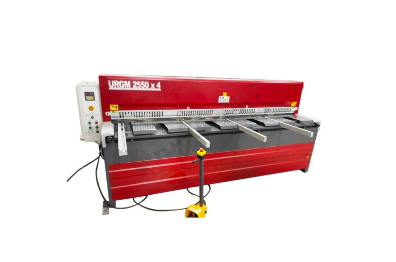 LRGM 2550 x 4mm Rediktörlü Giyotin Makas LİNDA MACHİNE - Guillo