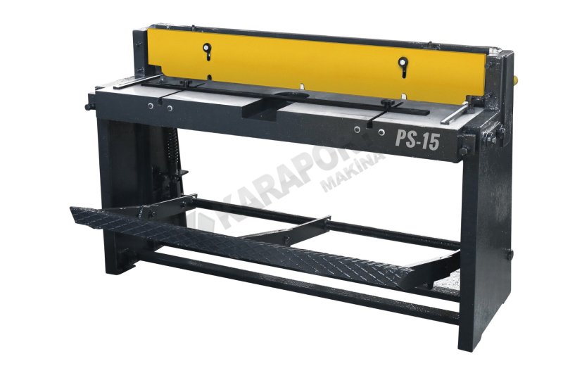 PS-15 1320×1,5mm Ayak Pedallı Makas