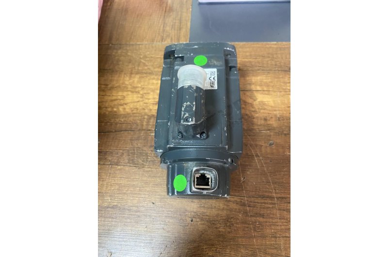 SIEMENS 1FK7042-2AK7 1-1RG0 SERVO MOTOR
